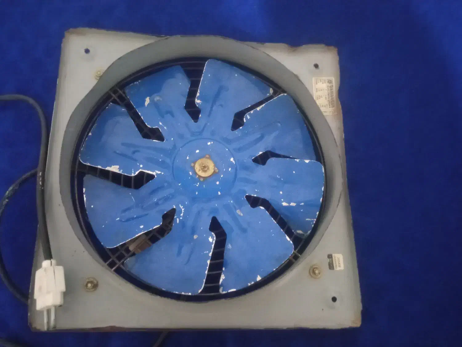 فن هواکش|پنکه و تصفیه‌کنندهٔ هوا|تربت جام, حافظ|دیوار