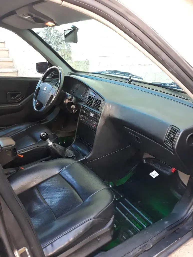 پژو ۲۰۰۰ مدل ۲۰۰۰|خودرو سواری و وانت|فردیس, خیام غربی|دیوار