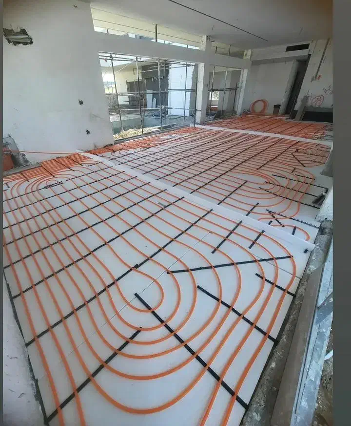 تاسیسات لوله کشی آب فاضلاب|خدمات پیشه و مهارت|بروجرد, |دیوار