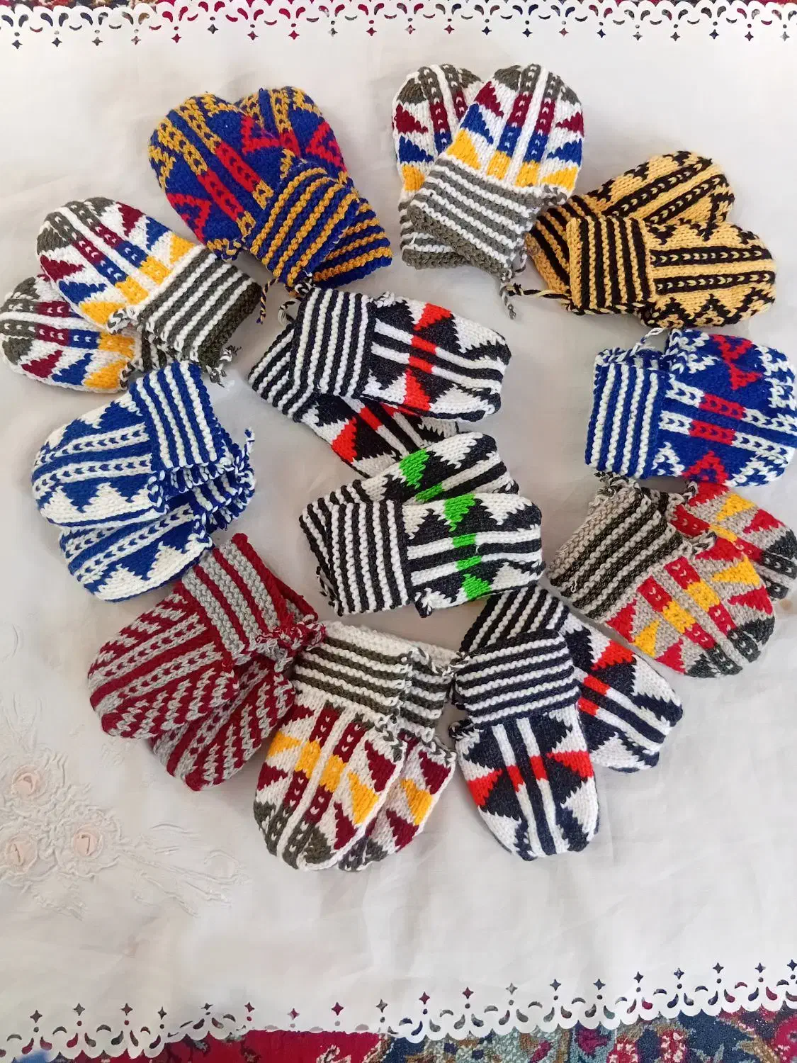 پاپوش گرم سنتی همه سایزپا موجودهستش|کفش و لباس بچه|شیروان (خراسان), |دیوار