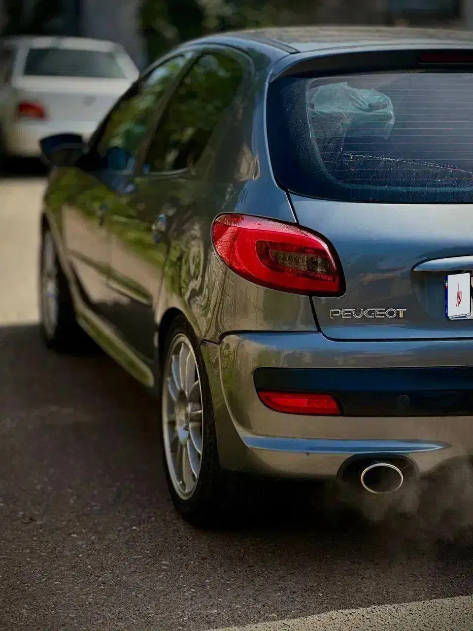 ۲۰۷ نوک مدادی مدل ۹۶|خودرو سواری و وانت|لنگرود, |دیوار