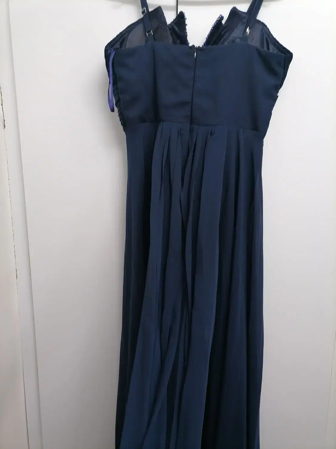 لباس مجلسی|لباس|طرقبه, |دیوار