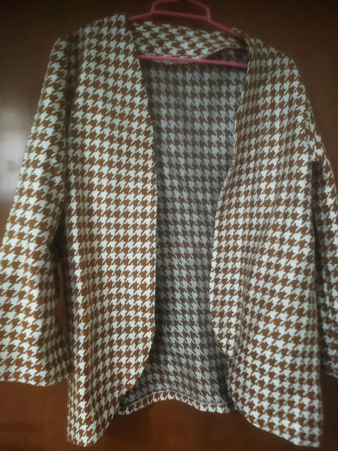 تعدادی پالتو و شومیز زنانه بفروش می رسد|لباس|شیراز, شهرک ایثار|دیوار