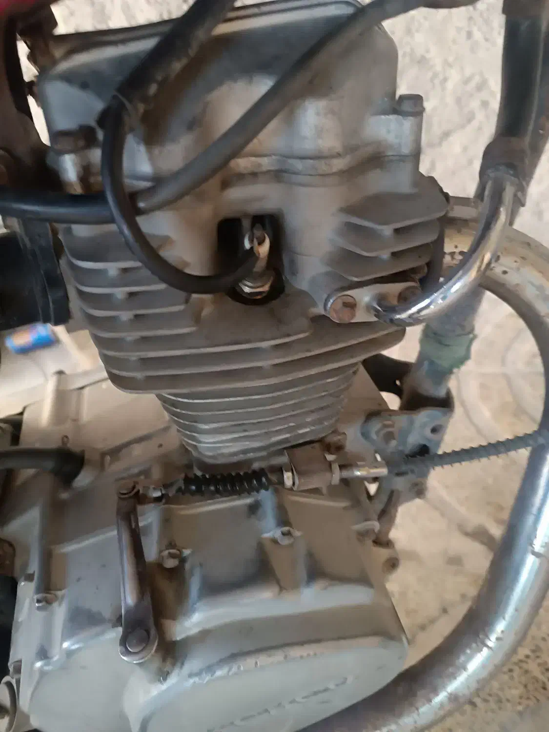 20000 میلیون|موتورسیکلت|سیریک, |دیوار