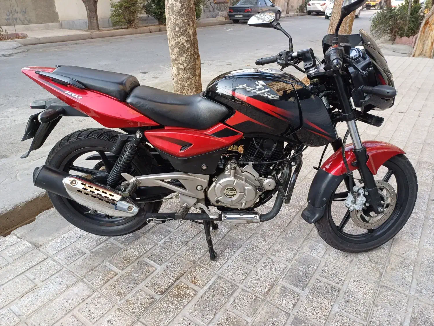 پالس ۱۸۰ مدل ۹۴ سالم و سلامت|موتورسیکلت|تهران, شهید رجایی|دیوار