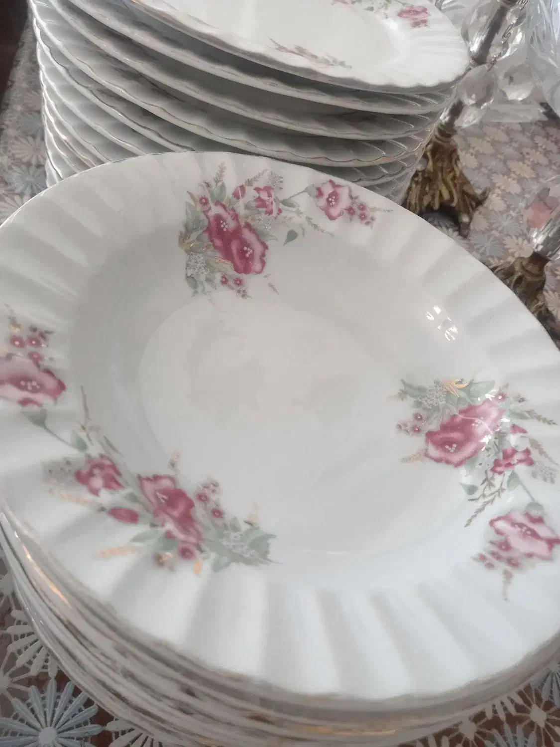 سرویس چینی گل عروس|ظروف سرو و پذیرایی|کاشمر, |دیوار