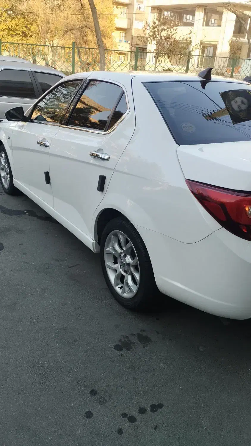 دنا پلاس اتومات 1401|خودرو سواری و وانت|تبریز, |دیوار