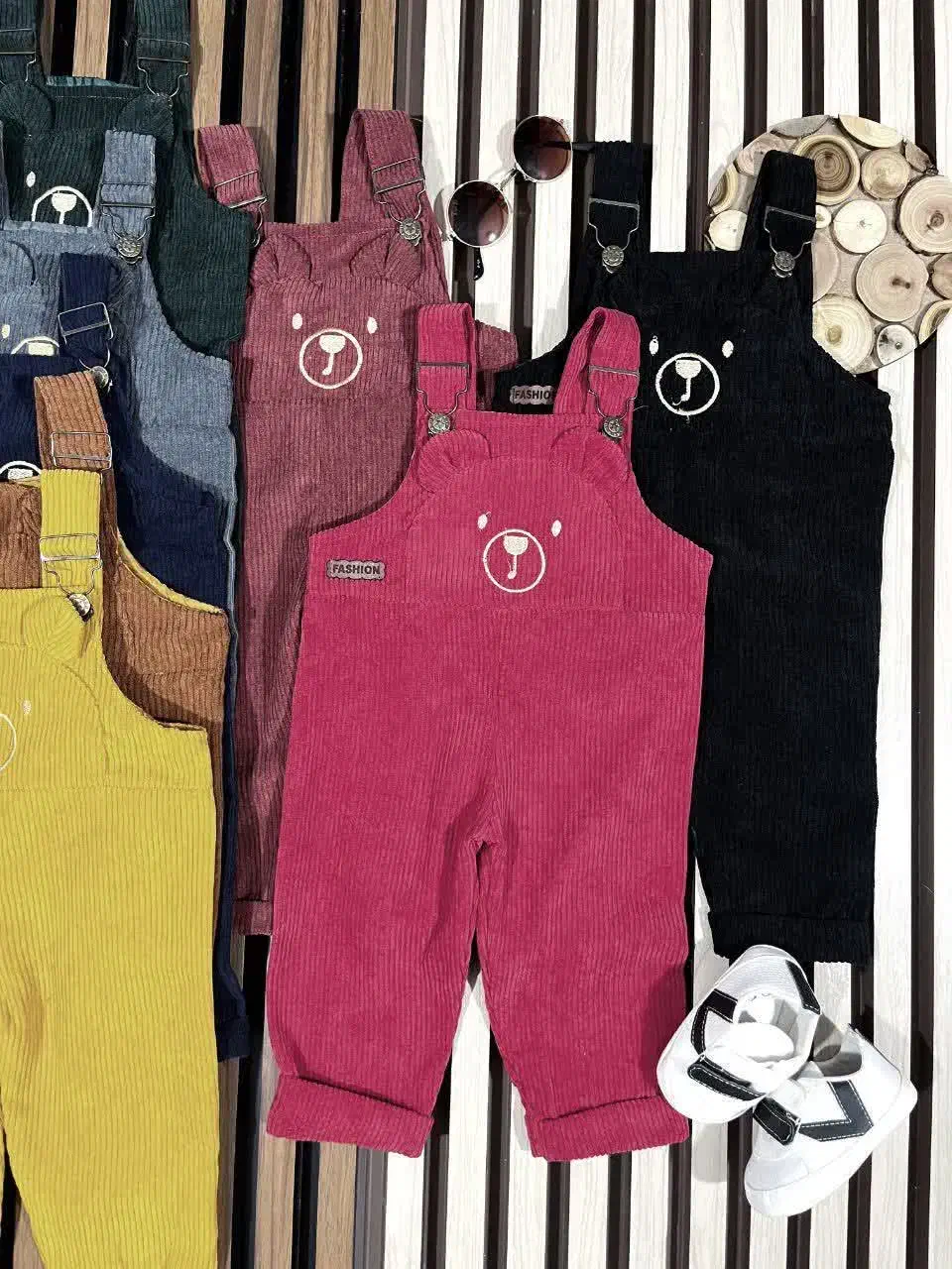 لباس نوزادی و بچه گانه|کفش و لباس بچه|قم, نیروگاه|دیوار