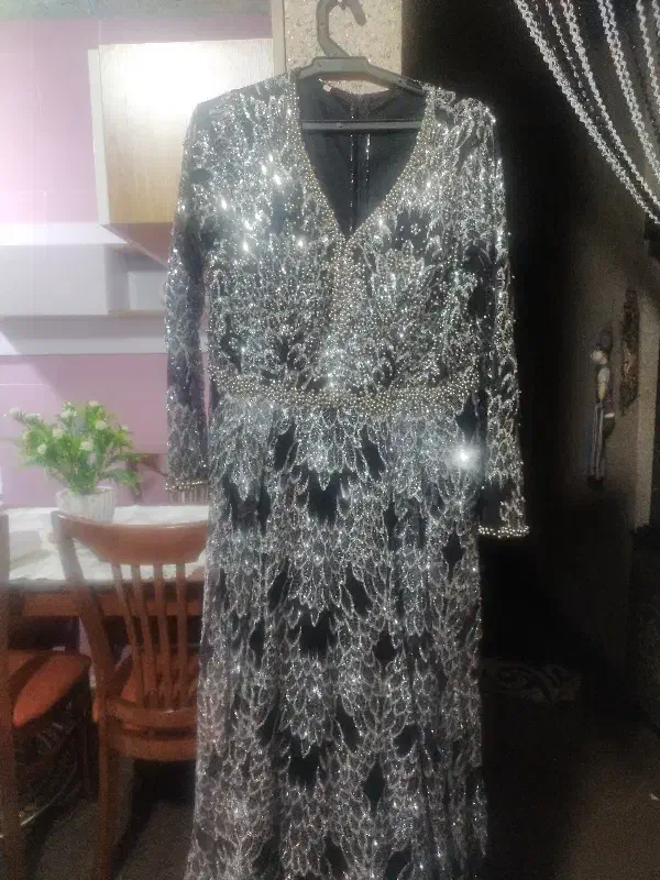 لباس مجلسی|لباس|خان ببین, |دیوار