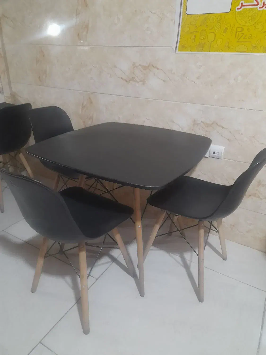 میز وصندلی|کافی‌شاپ و رستوران|بهارستان, |دیوار