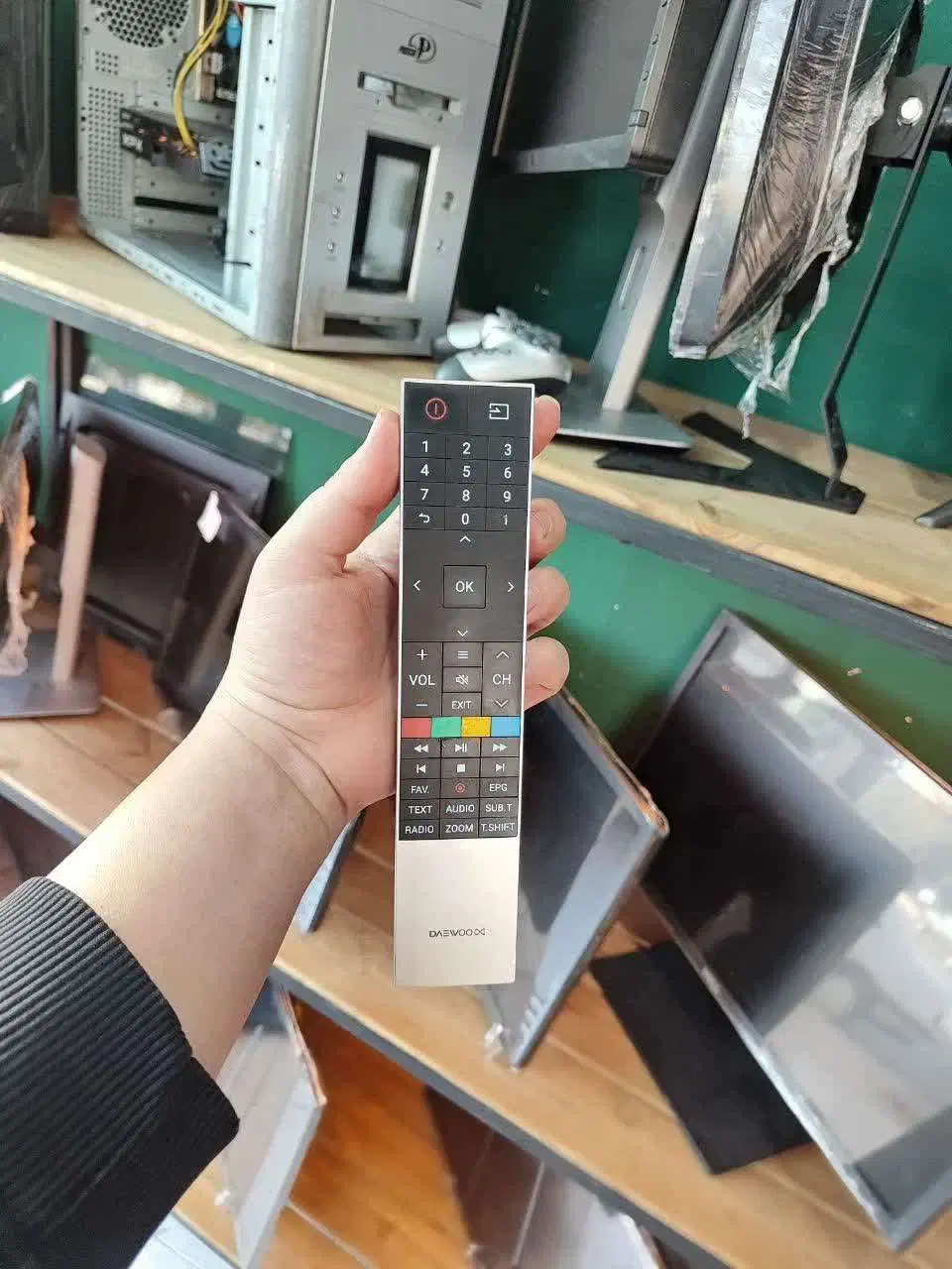 تلویزیون LED دوو 32 اینچ|تلویزیون و پروژکتور|زنجان, |دیوار