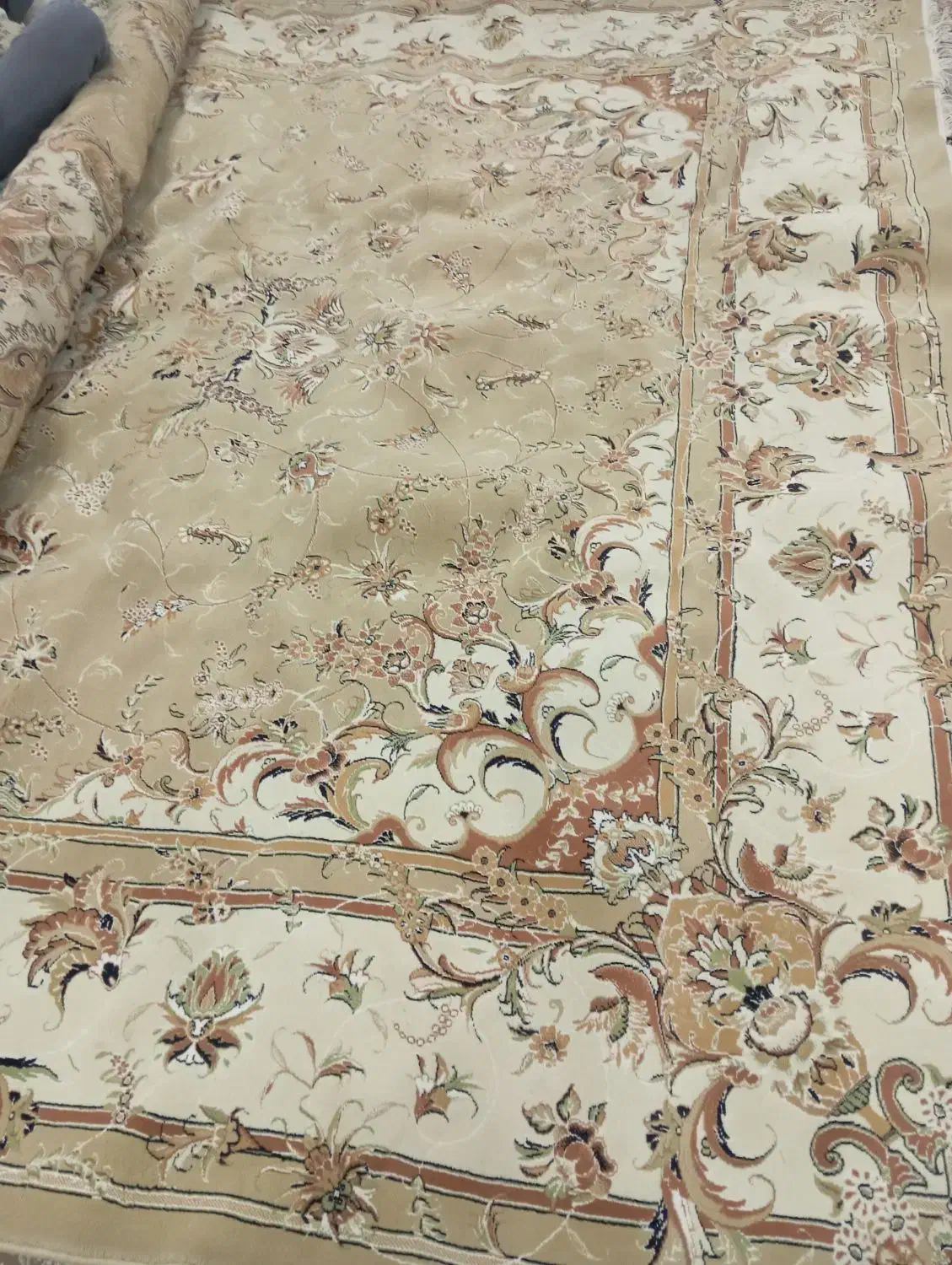 قالب 12متری|فرش|مشهد, نظام دوست|دیوار