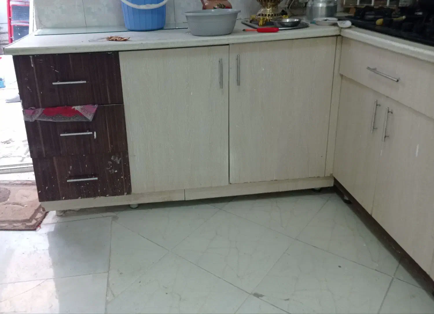 کابینت کارکرده|آب‌چکان و نظم‌دهنده ظروف|مشهد, ایثارگران|دیوار