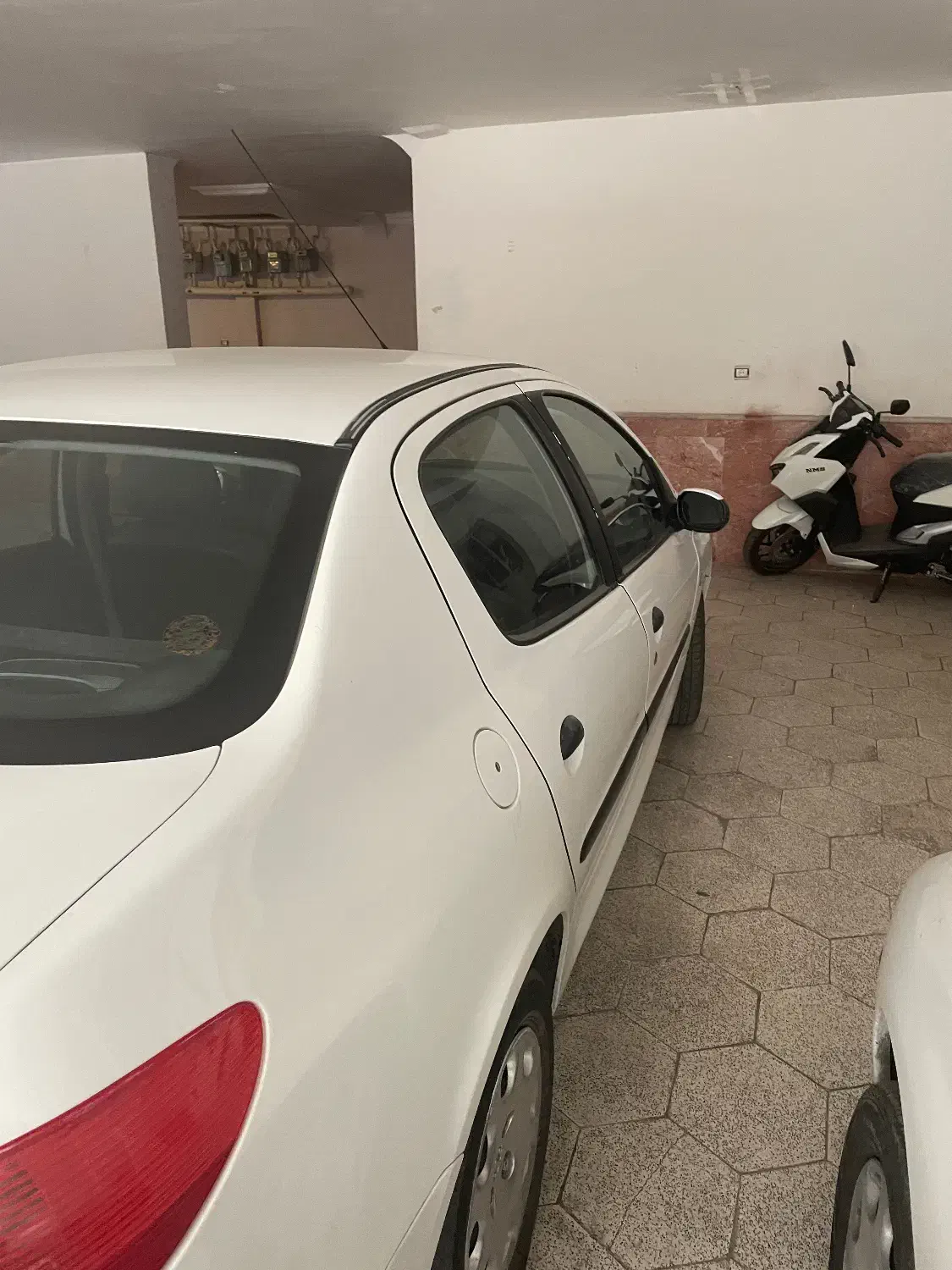 خودرو‌|خودرو سواری و وانت|نیشابور, تختی|دیوار