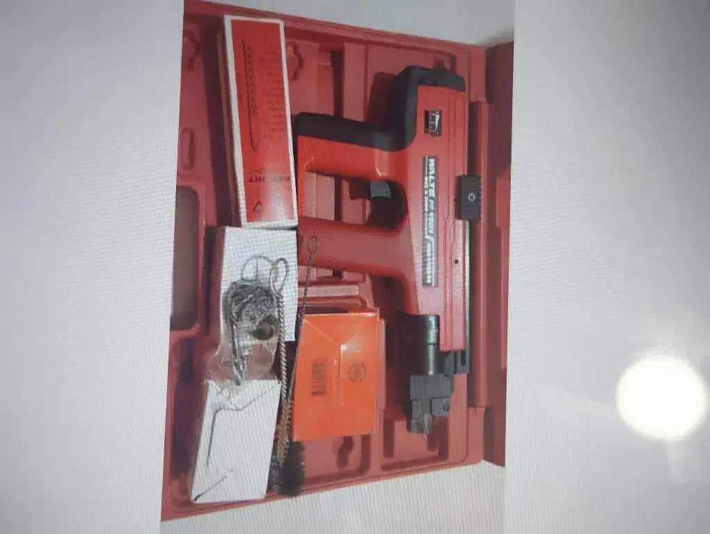 تفنگ میخ کوب|ابزارآلات|لامرد, |دیوار