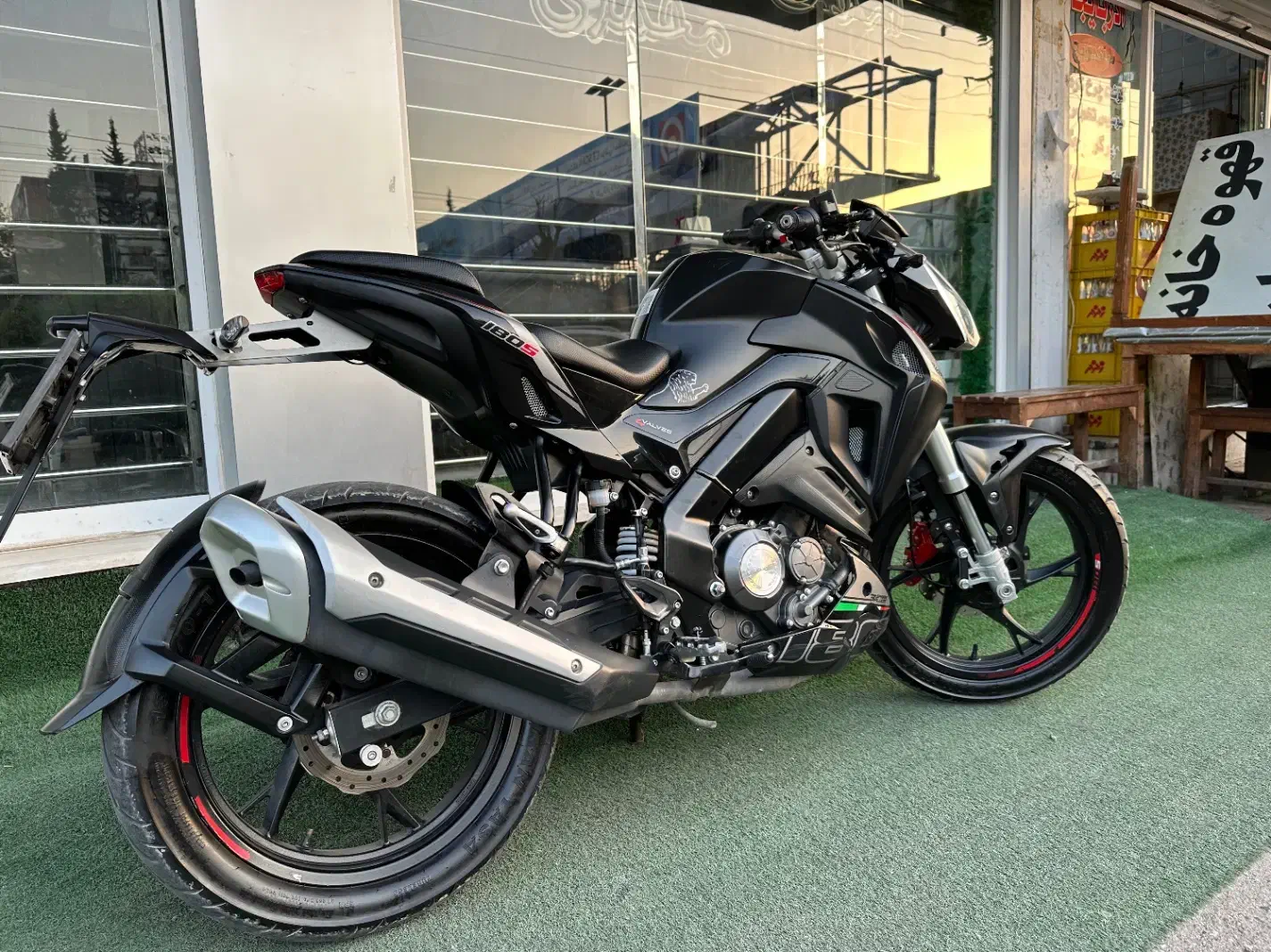 بنلی ۱۸۰ سی سی مدل ۱۴۰۱ مدارک کامل با بیمه|موتورسیکلت|ساری, |دیوار