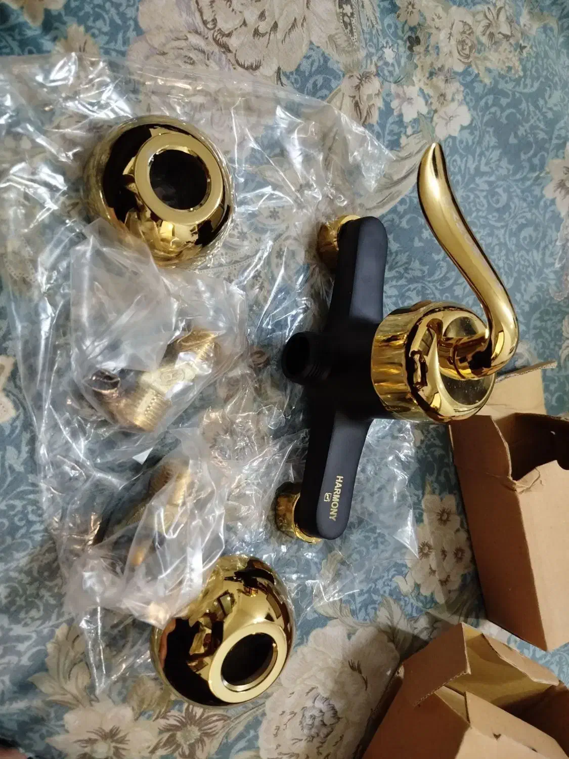 شیر دستشویی با شیلنگ|لوازم سرویس بهداشتی|شاندیز, |دیوار