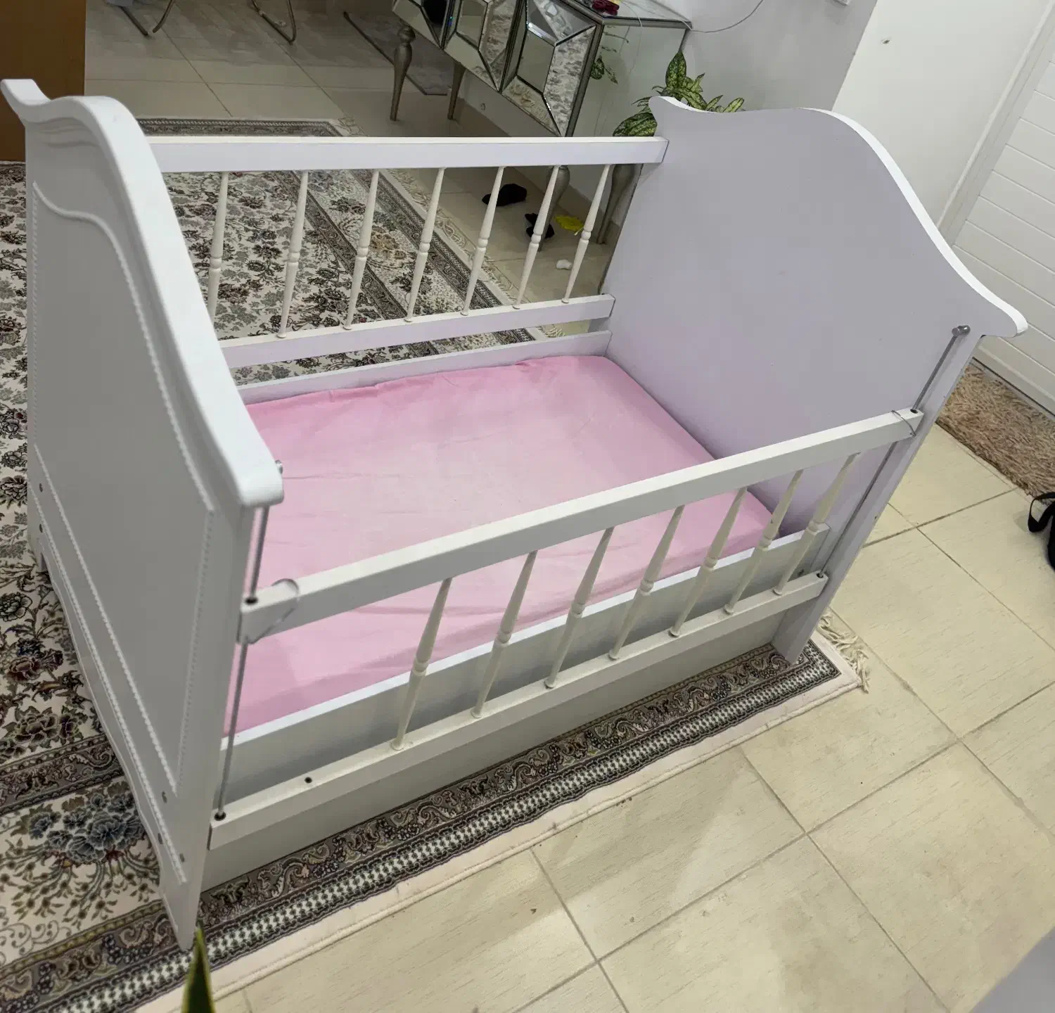 تخت کودک مناسب از نوزادی تا ۶سالگی همراه با تشک|تخت و سرویس خواب|آستارا, |دیوار