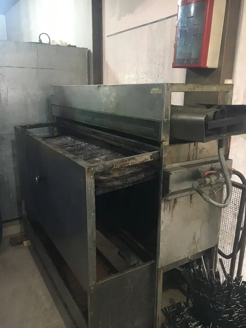 تجهیزات آشپزخانه|کافی‌شاپ و رستوران|فولادشهر, B4|دیوار