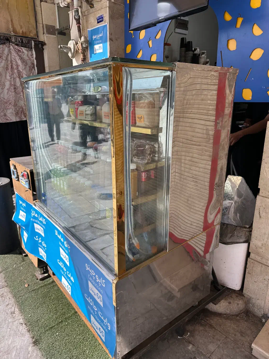 یخچال فریزر شیشه ای کاملا سالم|فروشگاه و مغازه|قم, ارم|دیوار
