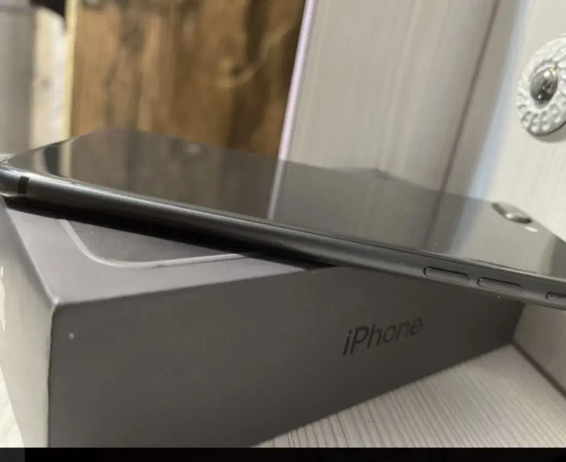 ایفون ۸ پلاس ۲۵۶ رم ۳ تمیز معاوضه با شیائومی|موبایل|جهرم, |دیوار