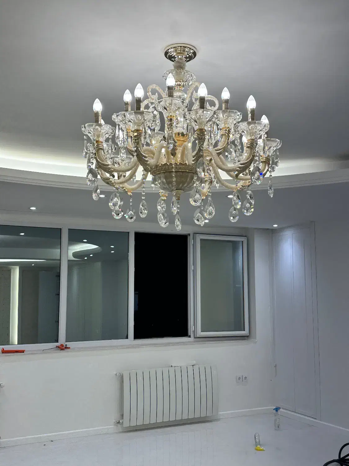 یکجفتلوستر ۱۲ شاخه|لوستر و چراغ آویز|تبریز, |دیوار