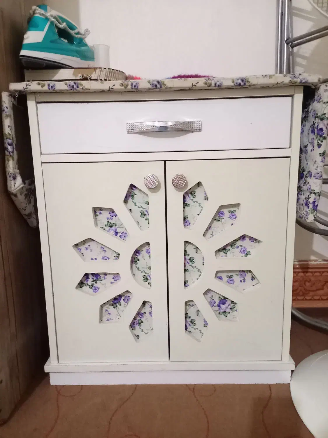 میز اتو|اتو و لوازم اتو|بیرجند, |دیوار