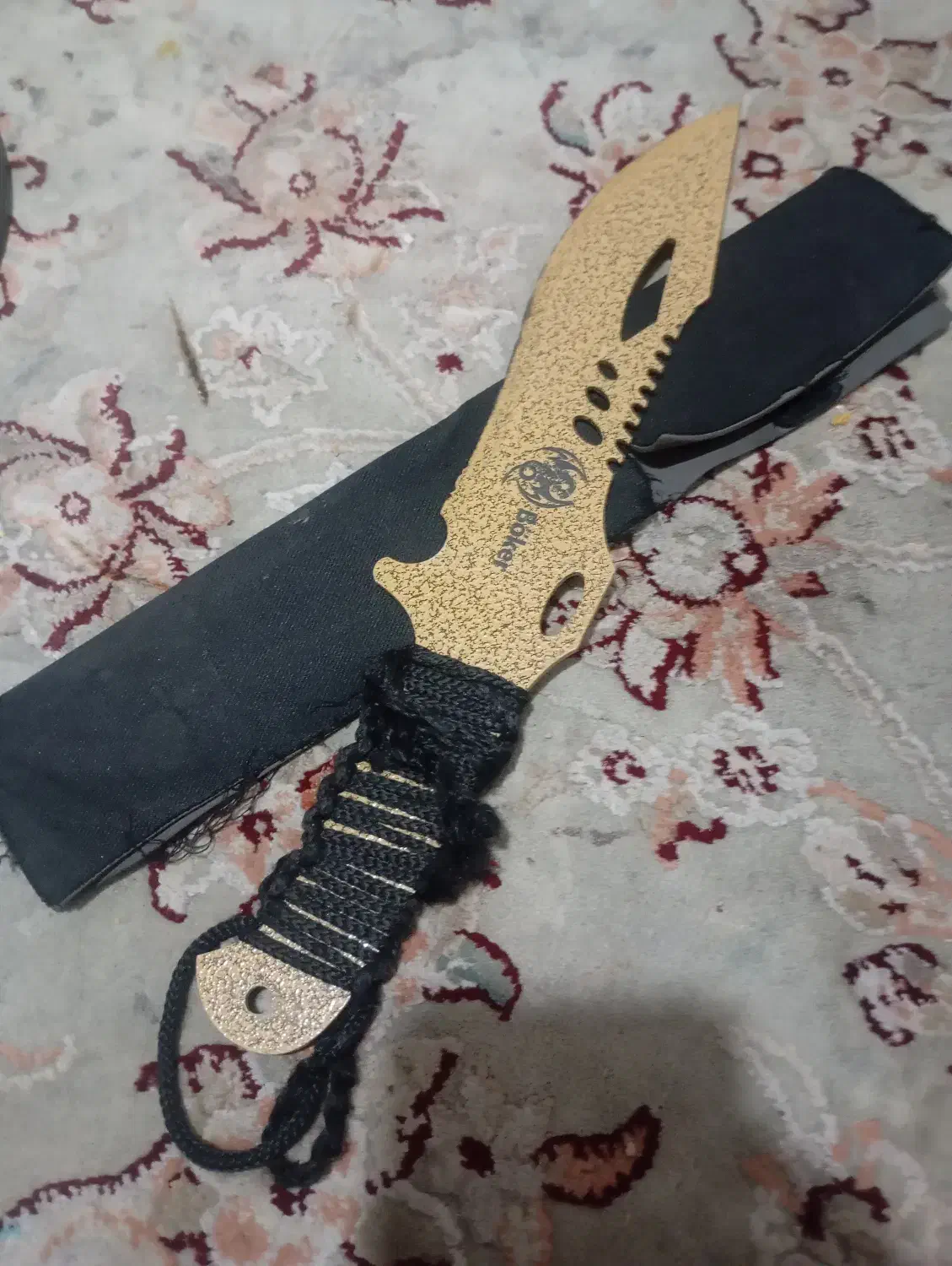 چاقو|کلکسیون اشیاء عتیقه|زاهدان, |دیوار