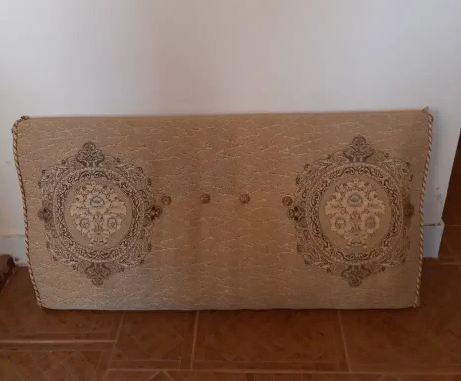 پشتی فنر دار رویه کوبی شده طرح مبل|مبلمان خانگی و میز عسلی|شاهین‌شهر, حافظ شمالی|دیوار