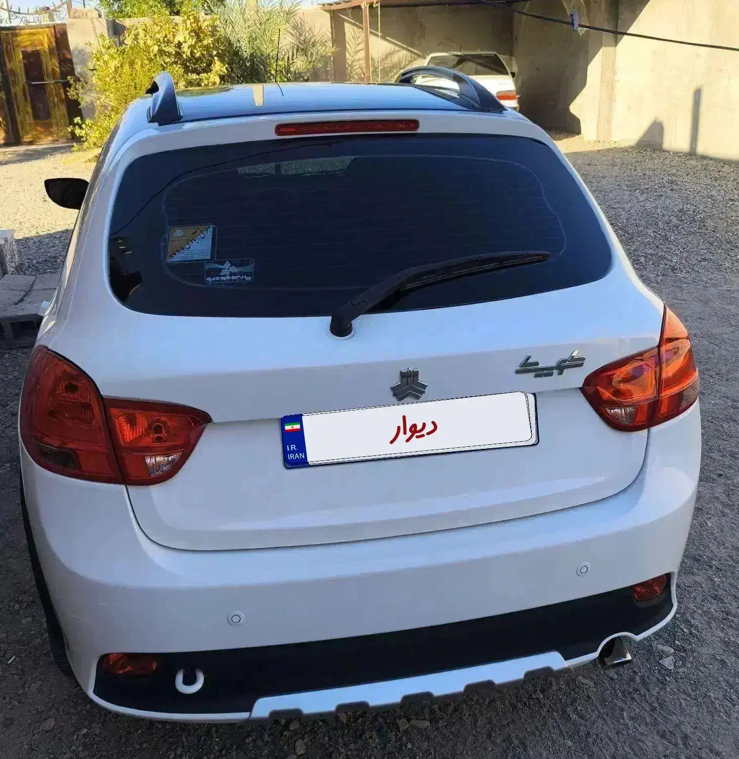 کوییک 1402 سقف مشکی|خودرو سواری و وانت|بم, |دیوار