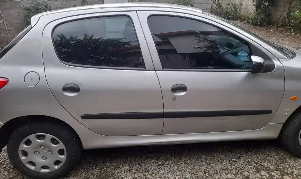 ۲۰۶ تیپ ۳ مدل ۸۳عروسک|خودرو سواری و وانت|فومن, |دیوار