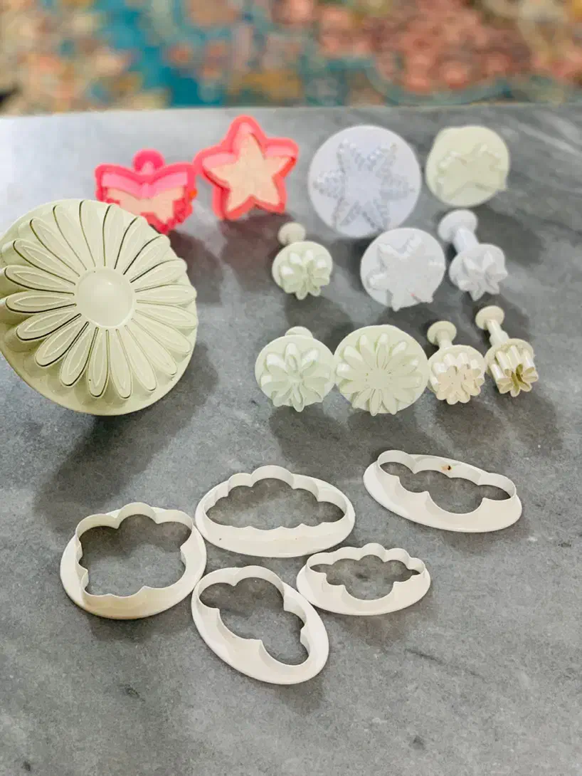 مولد و قالب های سیلیکونی کیک|ظروف پختوپز|بهبهان, |دیوار