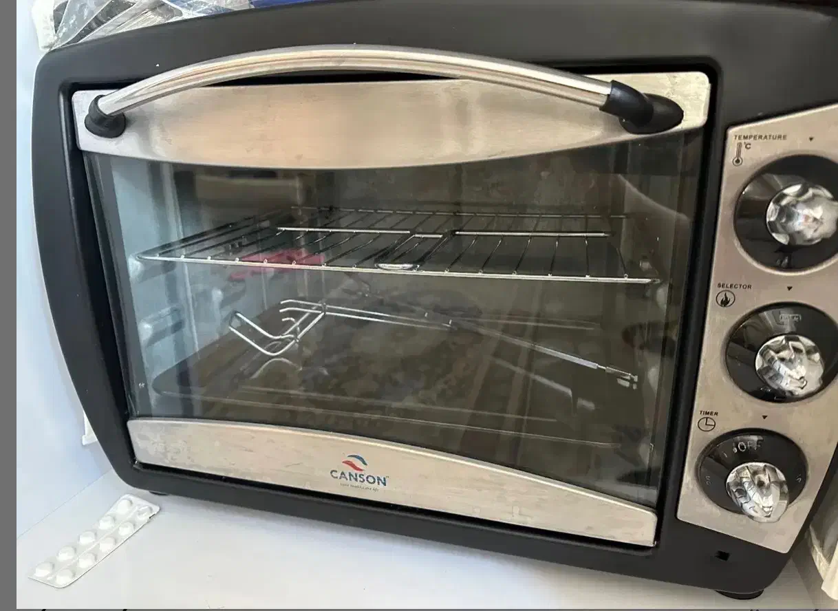 توستر در حد نو بدون حتی یه لکه یا جرم|اجاق گاز و لوازم برقی پختوپز|تهران, تهرانپارس غربی|دیوار