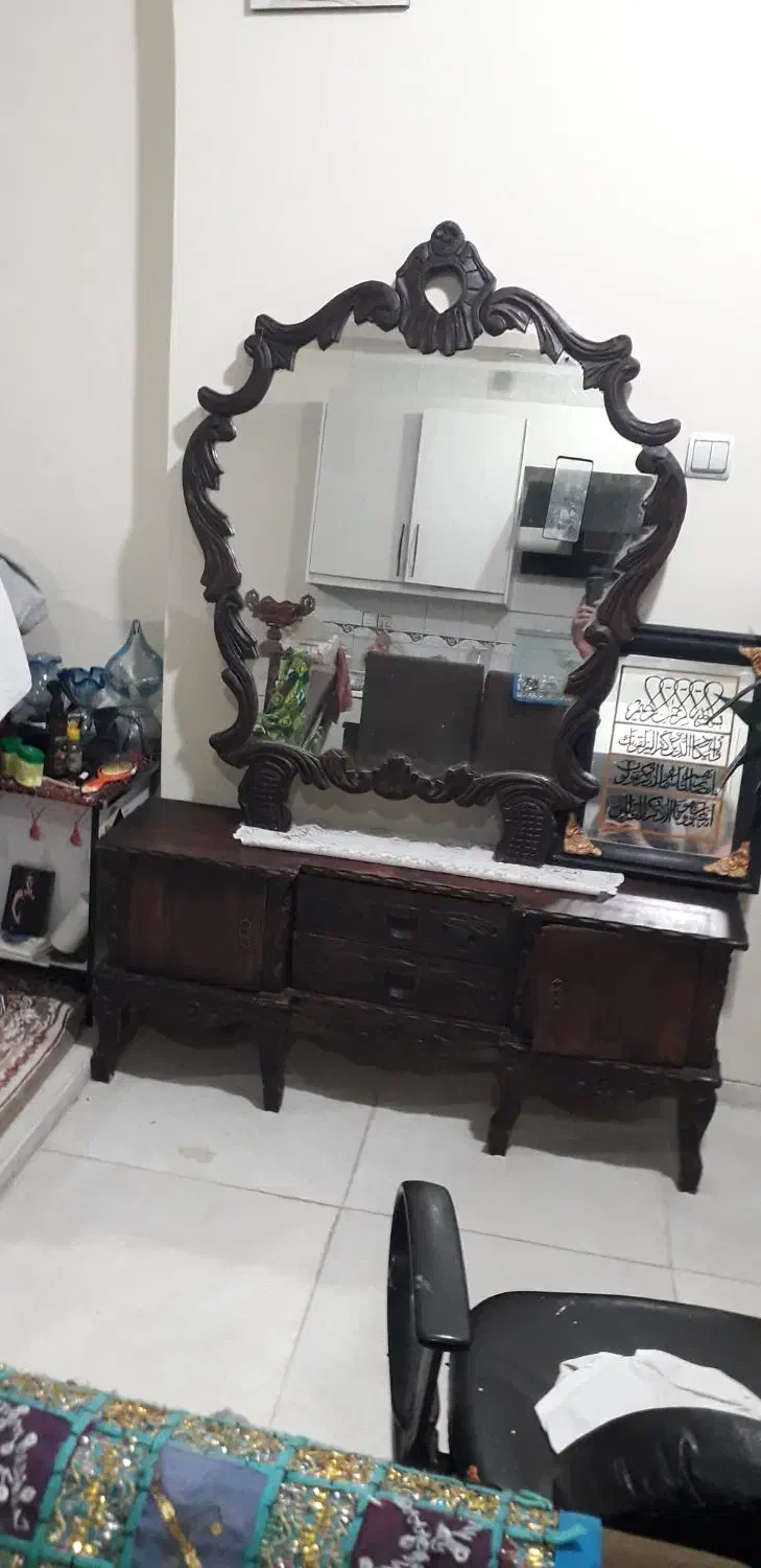 آینه وکنسول منبت کاری کار دست اتیغه|مبلمان خانگی و میز عسلی|شیراز, غدیر جنوبی|دیوار