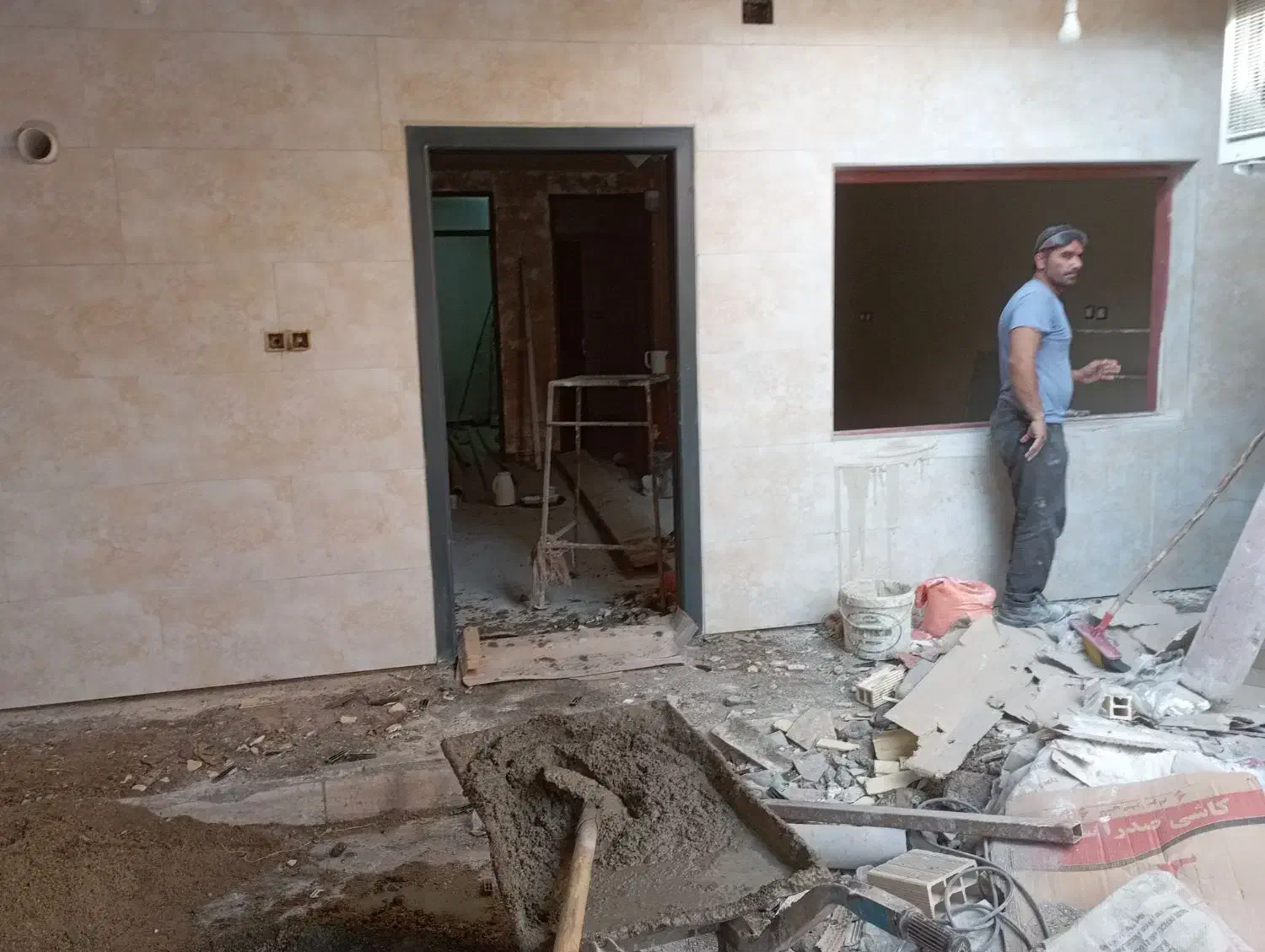 پیمانکار.  کاشیکاری.  پلاستر کار. گچکاری. صفر کار|خدمات پیشه و مهارت|آبادان, |دیوار