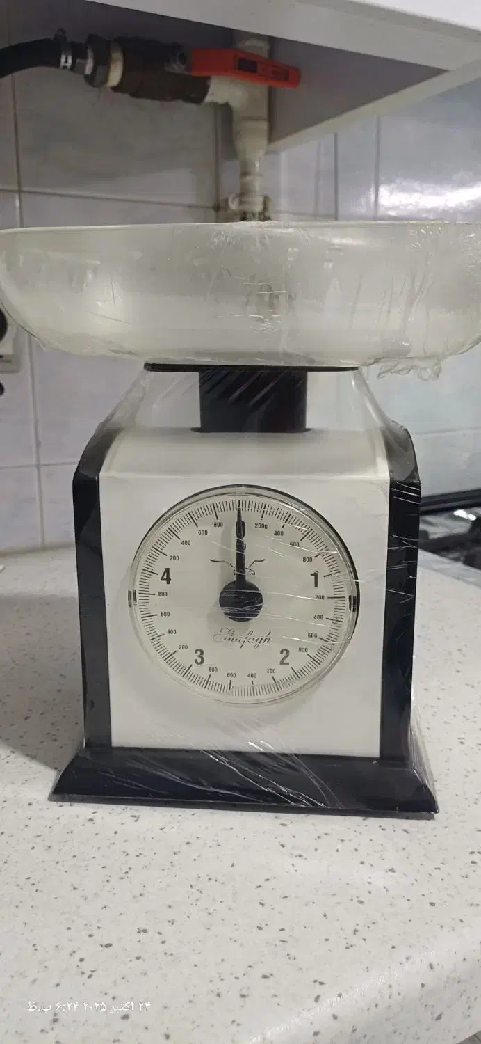 ترازوی آشپزخانه عقربه ای ۵ کیلوگرم در حد نو|ظروف پخت‌وپز|زنجان, |دیوار