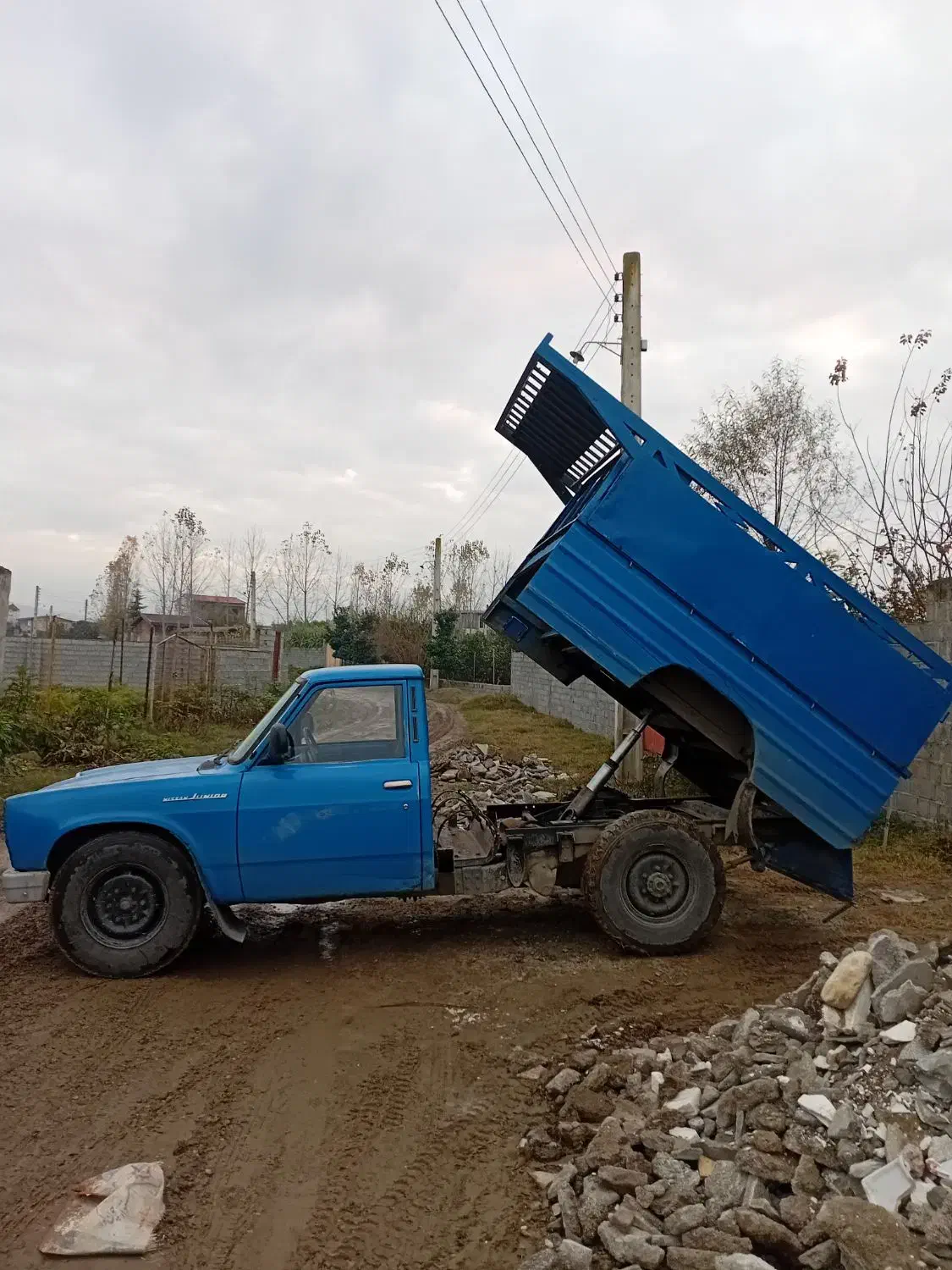 نیسان کمپرسی و باری (شن وماسه)|خدمات حمل و نقل|قائم‌شهر, |دیوار