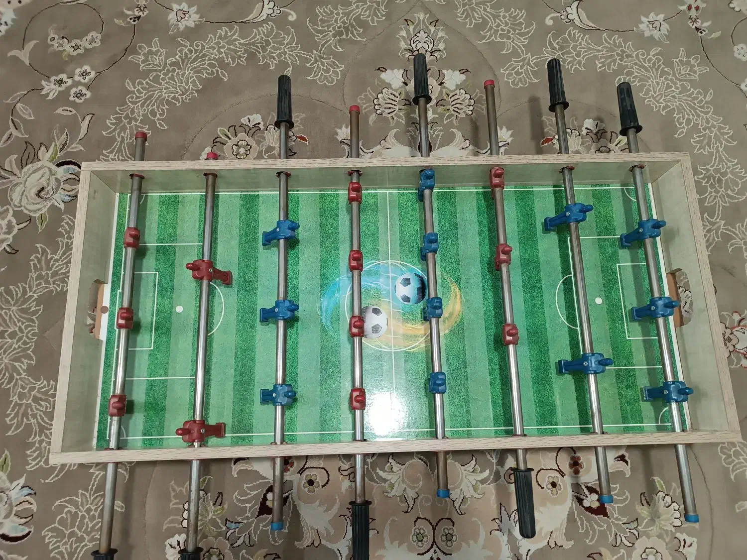 فوتبال دستی|اسباب‌‌بازی|رباط‌کریم, رباط‌کریم|دیوار