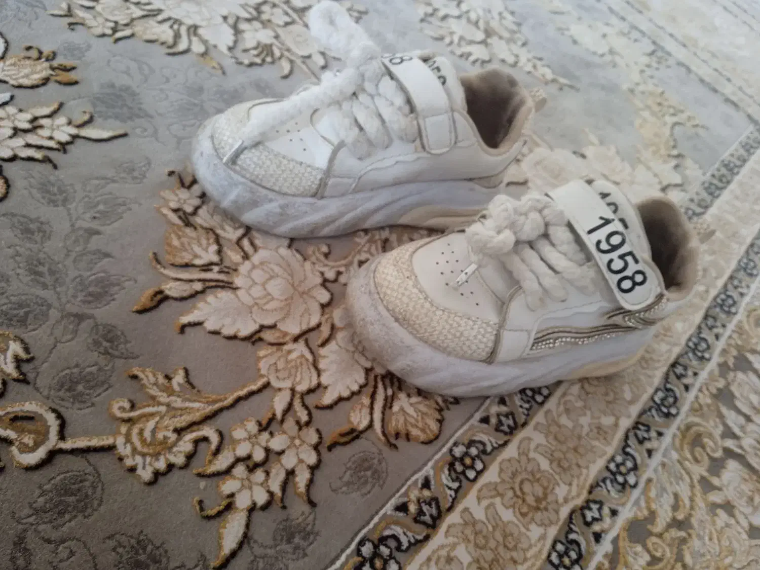 کفش|کفش و لباس بچه|کرمانشاه, |دیوار