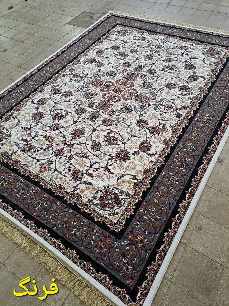 فرش عارف نقره/ کلکسیون جدید/زیر نرخ بازاری|فرش|گرگان, |دیوار