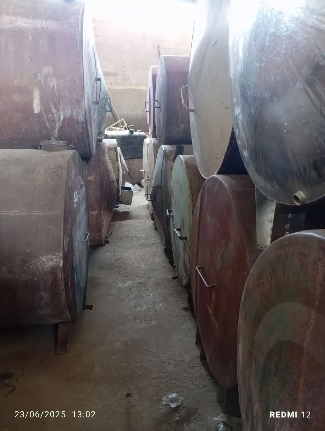 تعدادی تانکر 2000لیتری ورق 3میل|مصالح و تجهیزات ساختمان|همدان, |دیوار