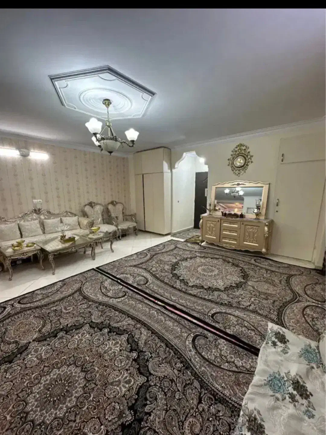 اپارتمان|فروش آپارتمان|تهران, شهرک صادقیه|دیوار