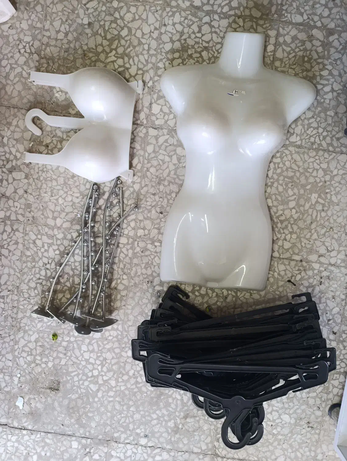 تعدادی وسیله|جاکفشی، کمد، دراور|کرمانشاه, |دیوار