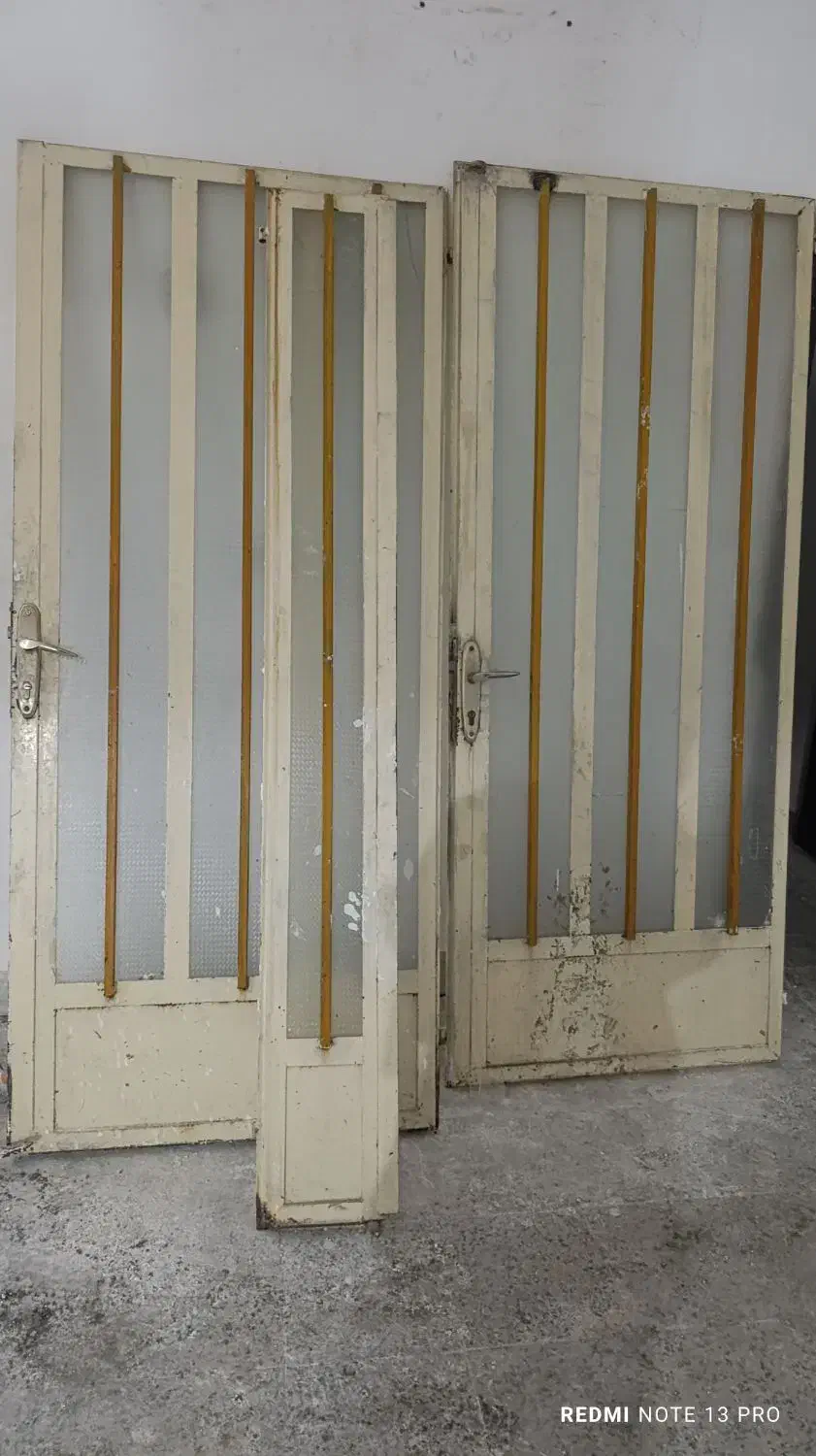 درب حال و اتاق ب همراه پنجره ست ودرب حیاط|مصالح و تجهیزات ساختمان|اندیمشک, |دیوار