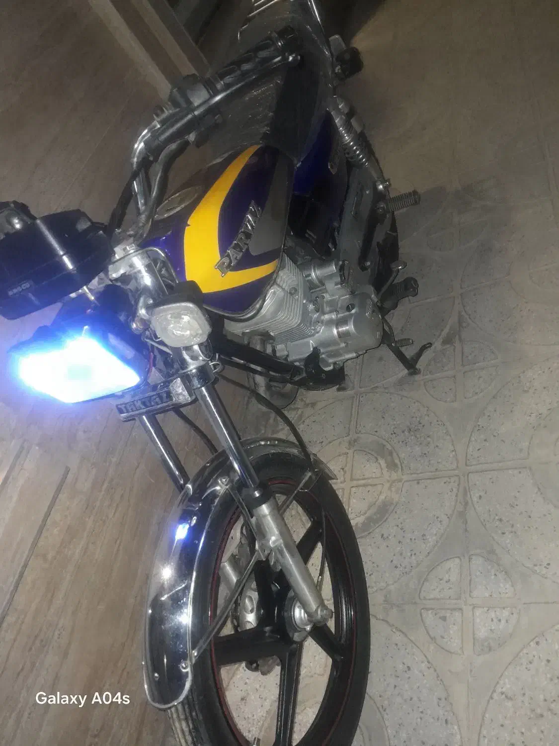 ۲۰۰پرواز|موتورسیکلت|بروجرد, |دیوار