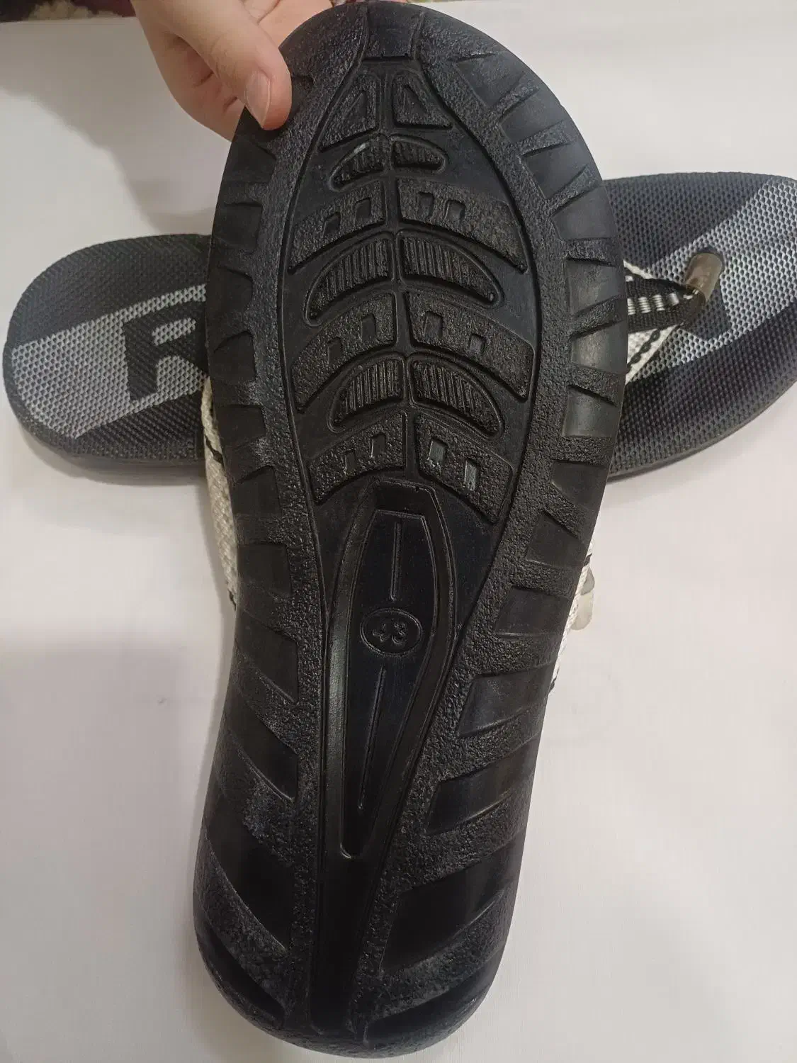 دمپایی|کیف، کفش، کمربند|مشهد, طبرسی شمالی|دیوار