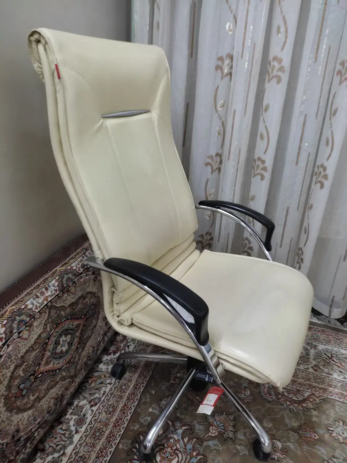 صندلی اداری|دفتر کار|قم, نخودی|دیوار