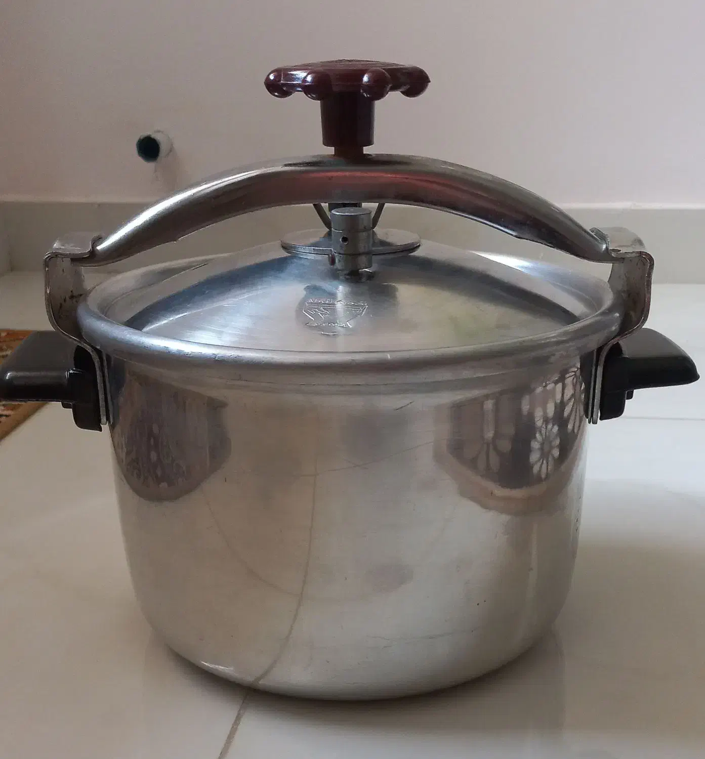 زودپز|ظروف پخت‌وپز|ساوه, |دیوار