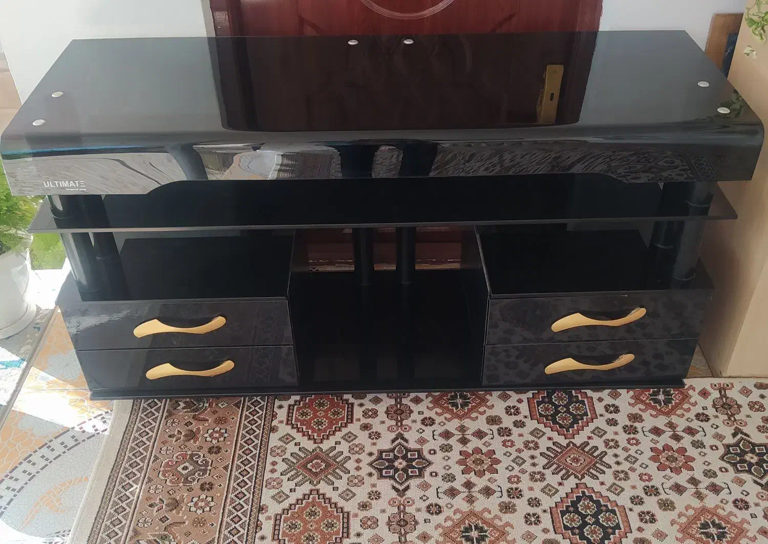 میز شیشه ای|میز تلویزیون|رشت, حومه رشت|دیوار