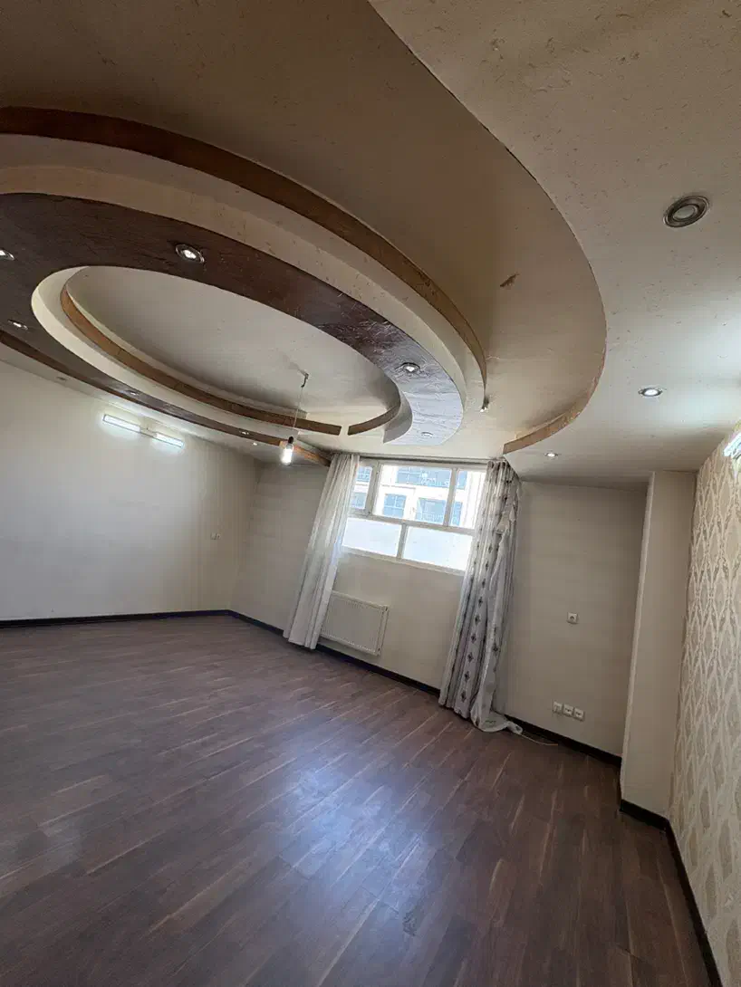 فردوسی ۸۵متر سه طرف نورفول کم واحد|فروش آپارتمان|شاهین‌شهر, فردوسی|دیوار